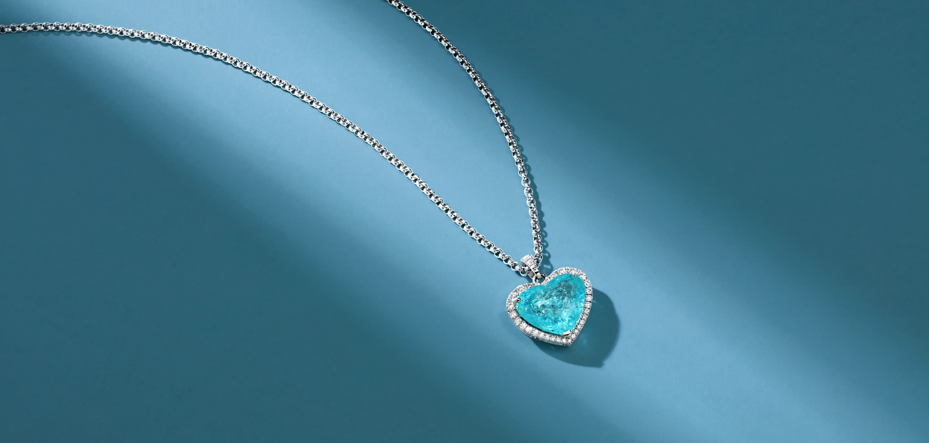 “Titanic” pendant with a Paraiba tourmaline